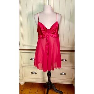 🌹Victoria’s Secret Rose Petal Satin Chemise Slip Dress🌹